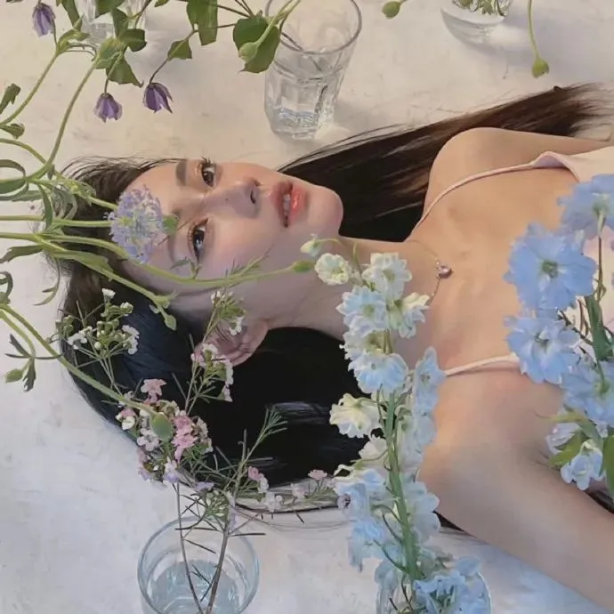 那条路染成金黄时